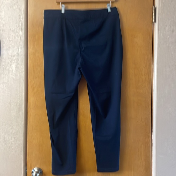 Chicos pull on pant - Picture 3 of 5